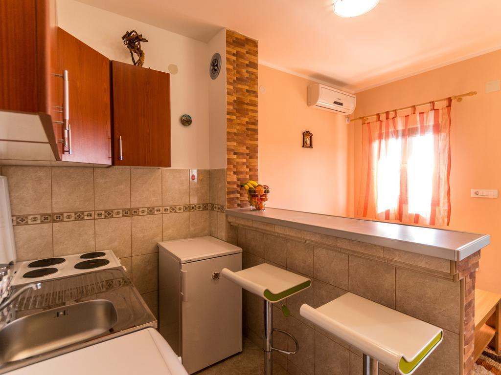 Holiday Home Sunny Hill Kamenari Ruang foto